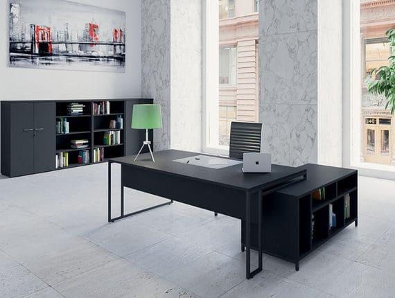 Bureau de direction bois et gris avec canapé et tapis, ambiance haut de gamme