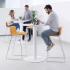 Tabouret avec monocoque rembourrée et piètement luge en métal - gamme Belagua - France Bureau