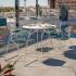 Table pour terrasse restauration plateau stratifié haute pression blanc 4 pieds métal blanc, gamme Casotto - France Bureau